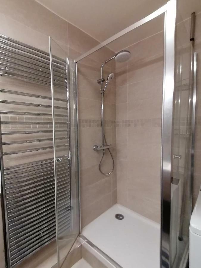 Beautiful T4 Appartement 8 Personnes Proche Disney Parking Prive Бюссі-Сен-Жорж Екстер'єр фото